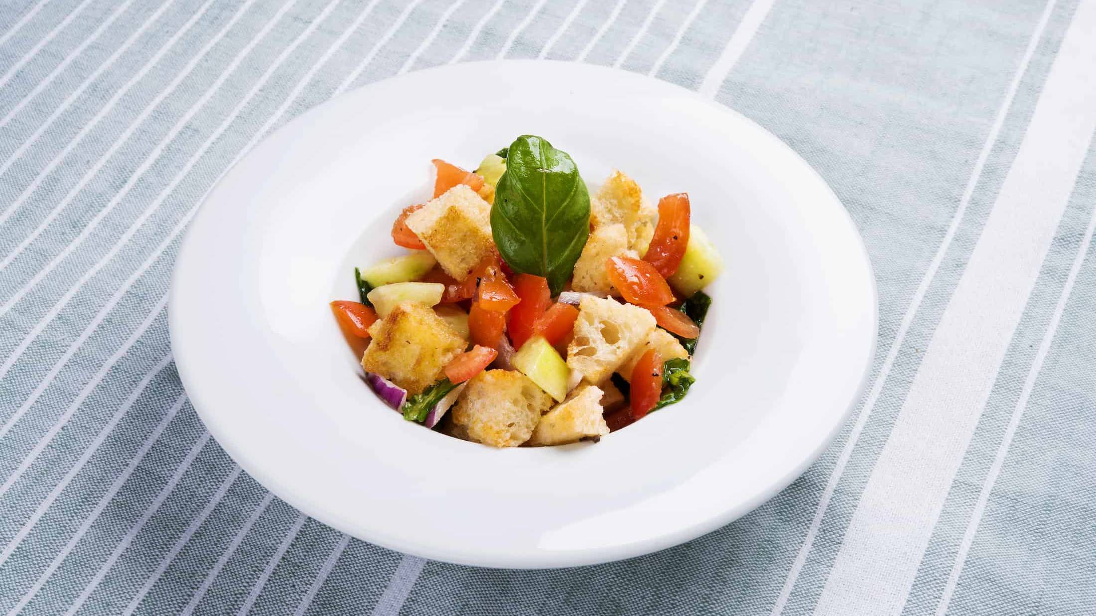 Toskanischer Brotsalat Panzanella